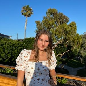 Meet your Posher, Bella